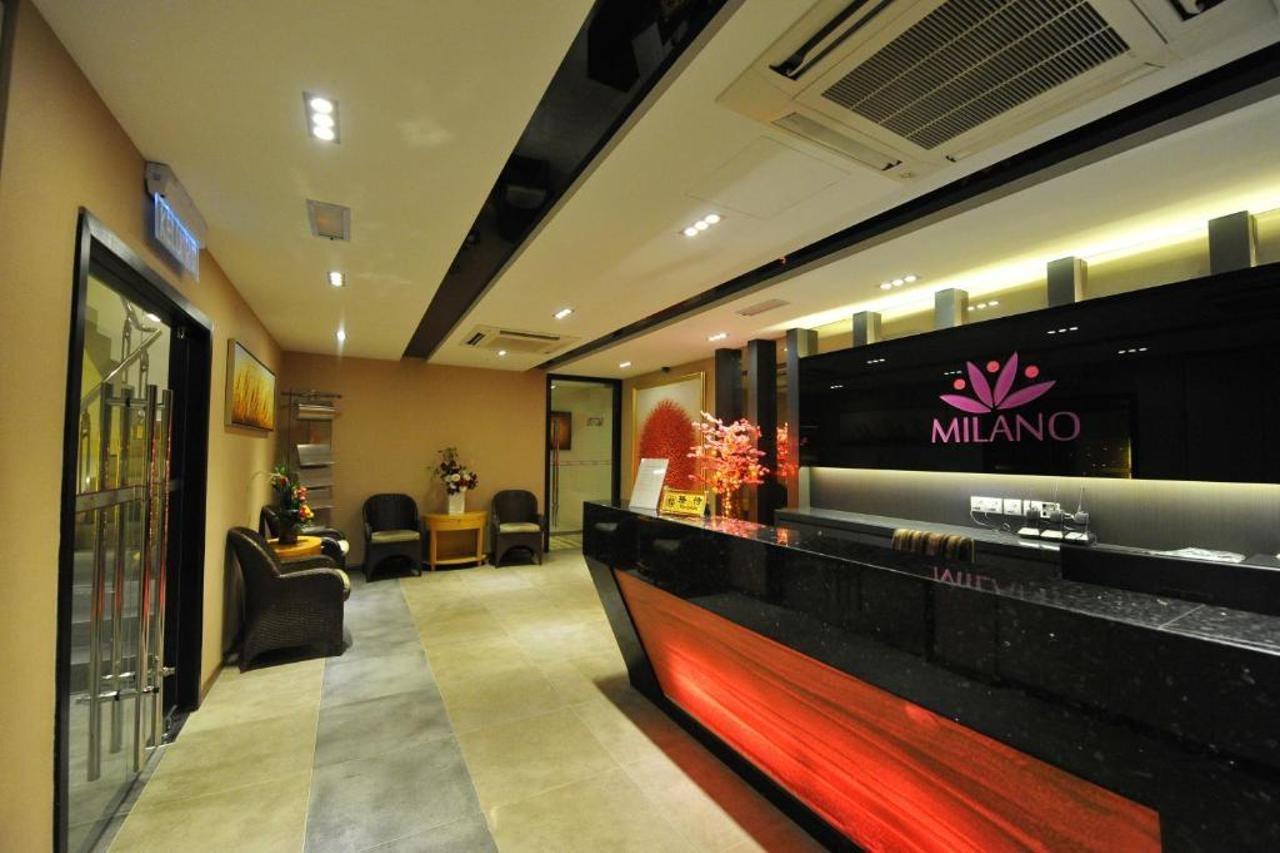 Milano Hotel Keluang Exterior foto
